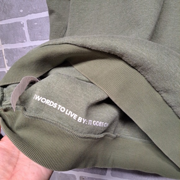 RHONE  Mens Heritage Midweight Crew Neck Pullover Sweatshirt Size Medium - Picture 13 of 15